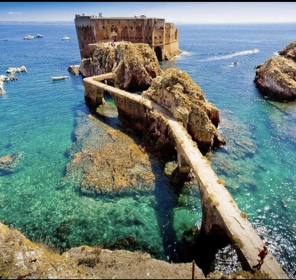 Porto Dinheiro Beach I Lourinhã Exteriér fotografie